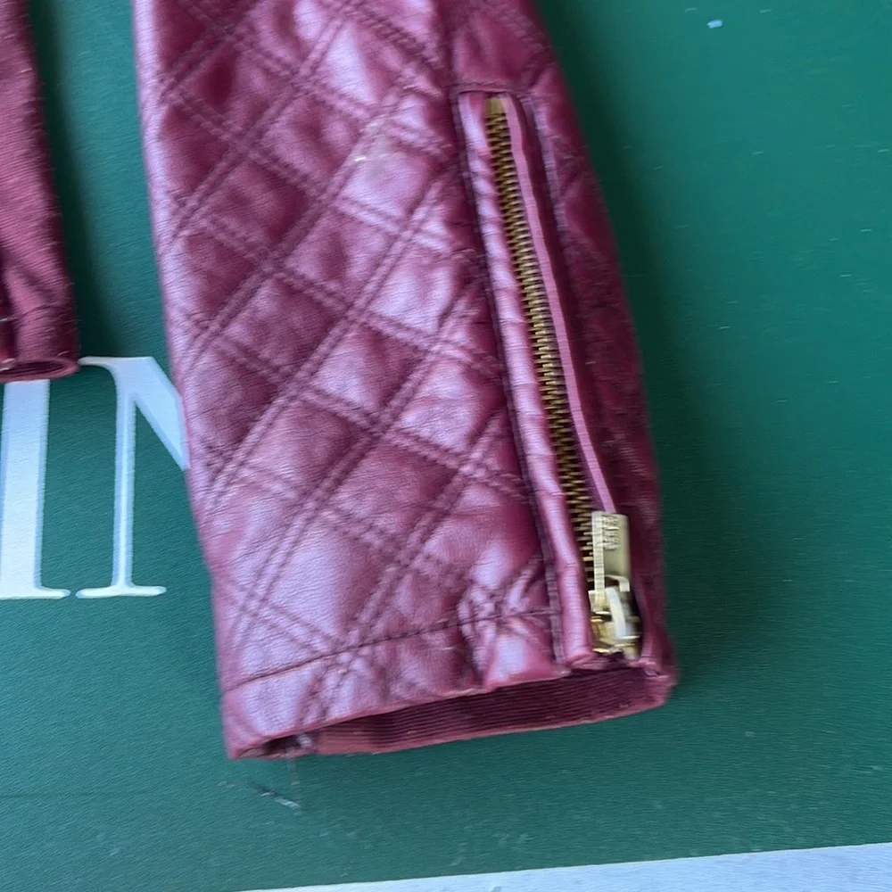 Leather jacket - Picture 2 of 4